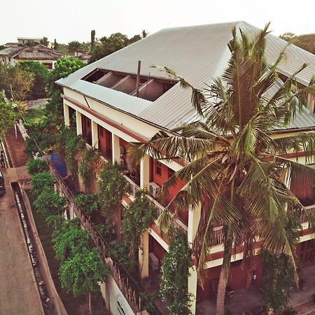 Somewhere Nice Accra Exterior photo