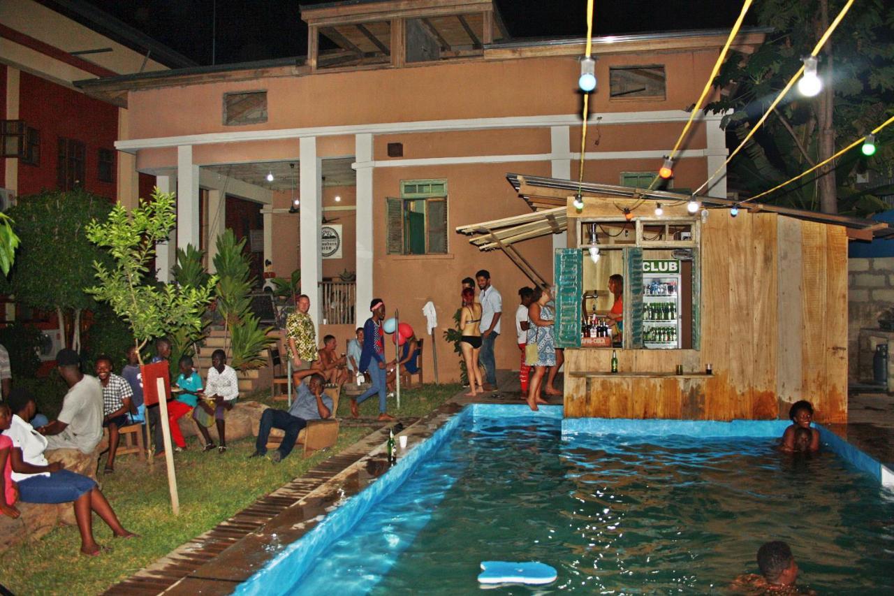 Somewhere Nice Accra Exterior photo
