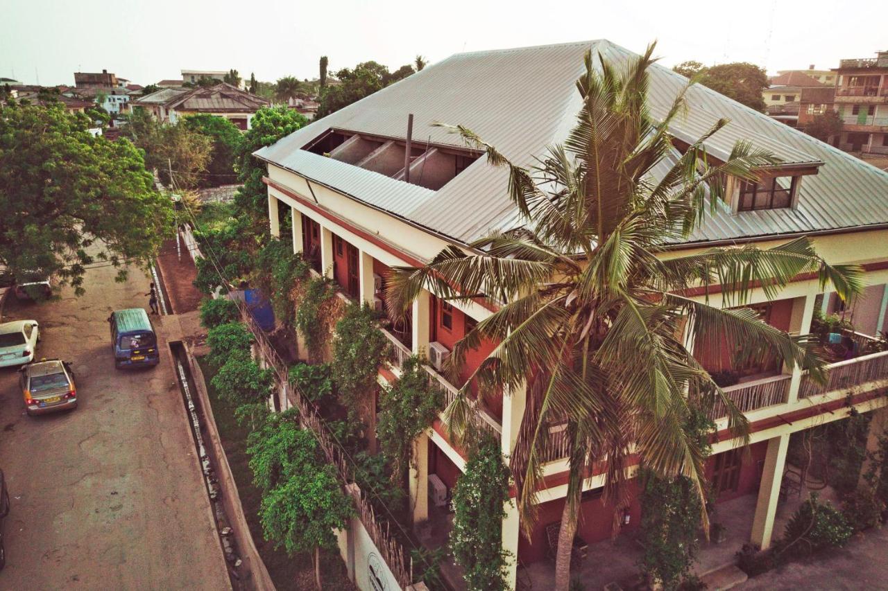 Somewhere Nice Accra Exterior photo